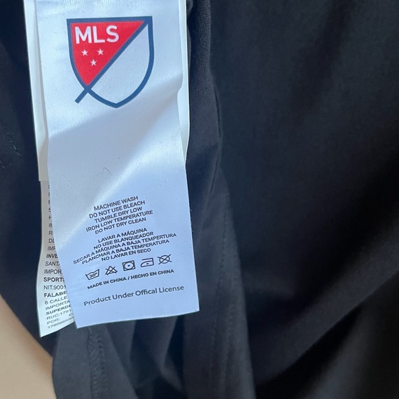 Inter Miami CF Messi‎ #10 Official MLS Licensed Black T-Shirt Men’s in Medium - Picture 9 of 11